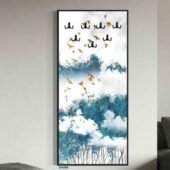 لوحة فنية جدارية بتصميم عصري، ألوان زرقاء وبيضاء، مع رسومات طيور ذهبية وأشكال تجريدية.