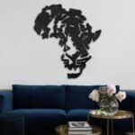 لوحة أكريلك سوداء بتصميم فني لنمر، تضيف لمسة عصرية وأنيقة لجدران المنزل.