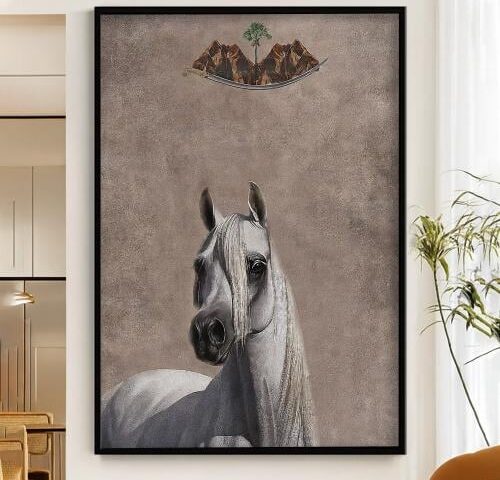 لوحة قماشية بتصميم خيل مع برواز مجوف