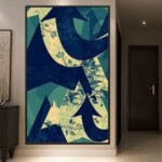 لوحة قماشية بتصميم مودرن بألوان زرقاء وخضراء مع برواز مجوف لإضفاء لمسة جمالية على المساحات الداخلية.